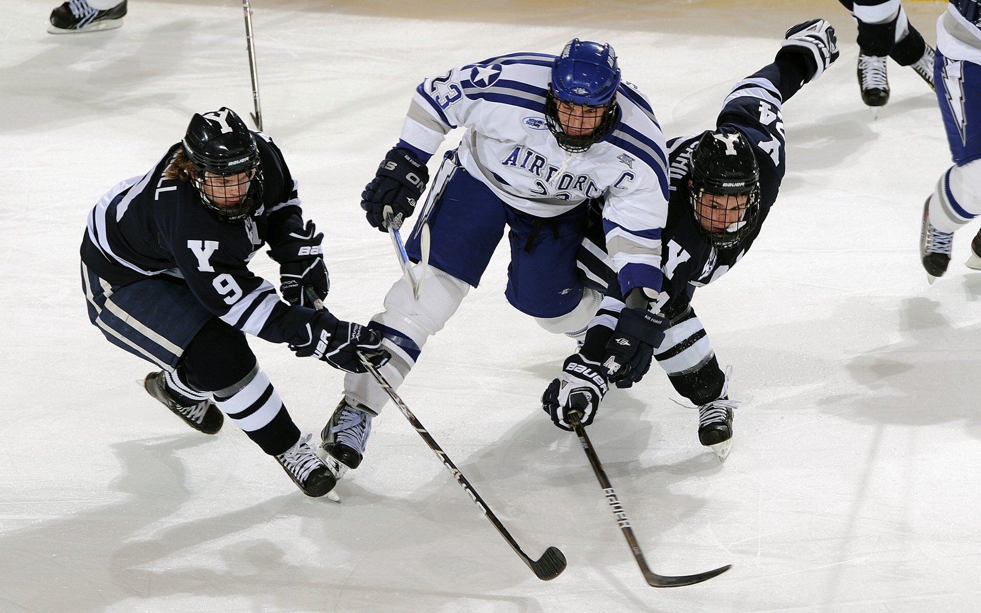 腾讯主导电竞赛事标准制定，腾讯电竞布局