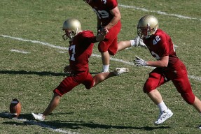 开云体育开云-_滑板极限展示：年轻人的街头宣言_，滑板街式规则